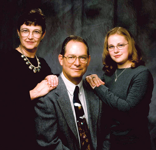 Dinah Jentgen (left) and her daughter, Alanna, established two endowments for students studying geology in the name of Russ Jentgen, who passed away in 2002.